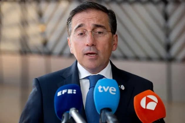 „Nepoštivo“: Španija Se Izvinila Zbog Rasističke Kolumne Marijana Rajoja O Francuskoj Reprezentaciji