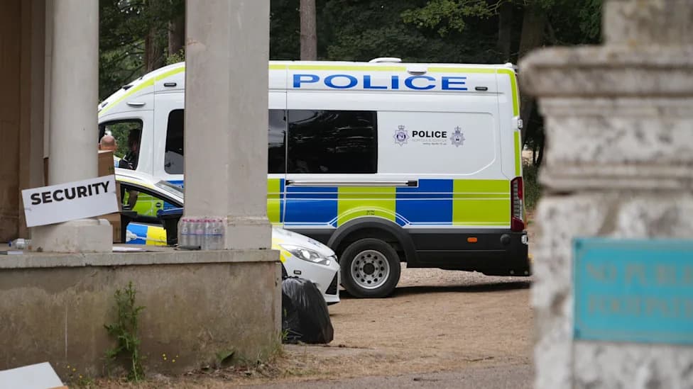 Velika evakuacija na UK Ijtima: policija dobila do sedam dana za ispitivanje osumnjičenih