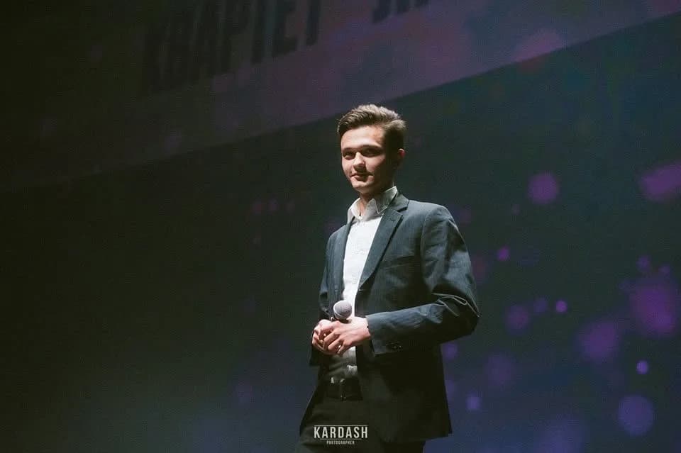 Od a cappella Kvarteta Do Bojnog Polja: Vlad I Andriy Zamenili Mikrofone Dronovima