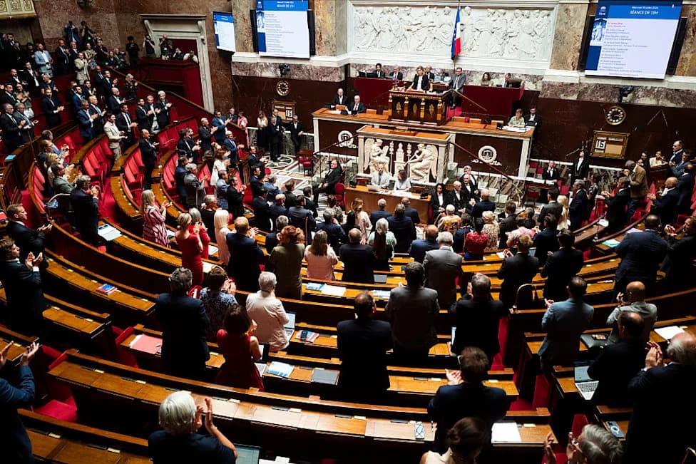 Francuska Korak Bliže Legalizaciji Pomoći Pri Umiranju — Šta Zakon Predviđa i Gde Je Praksa Već Dozvoljena?