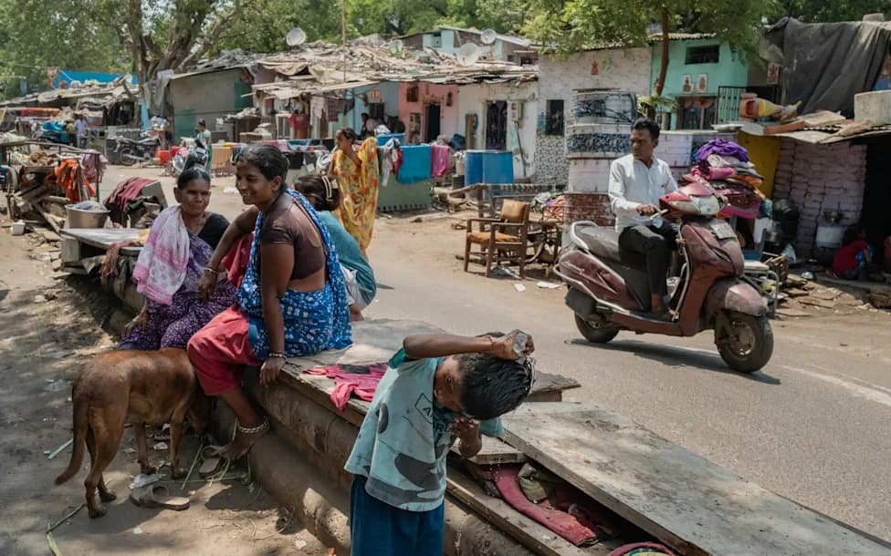 45°C Postaje Nova Normalnost u Indiji: Ahmedabad između Alarmnih Sirena i Borbe za Opstanak