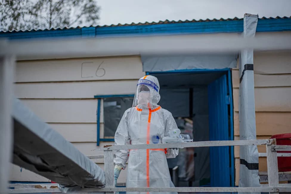 Ebola Se Širi Brže Negu Ranije U DR Kongu, Dok Uganda Započinje 42‑Dnevno Odbrojavanje