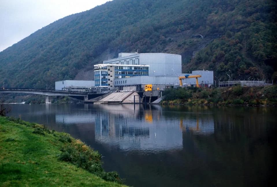 Toplotni talasi 2026: Kako visoke temperature vode pogađaju sve elektrane — ne samo nuklearke