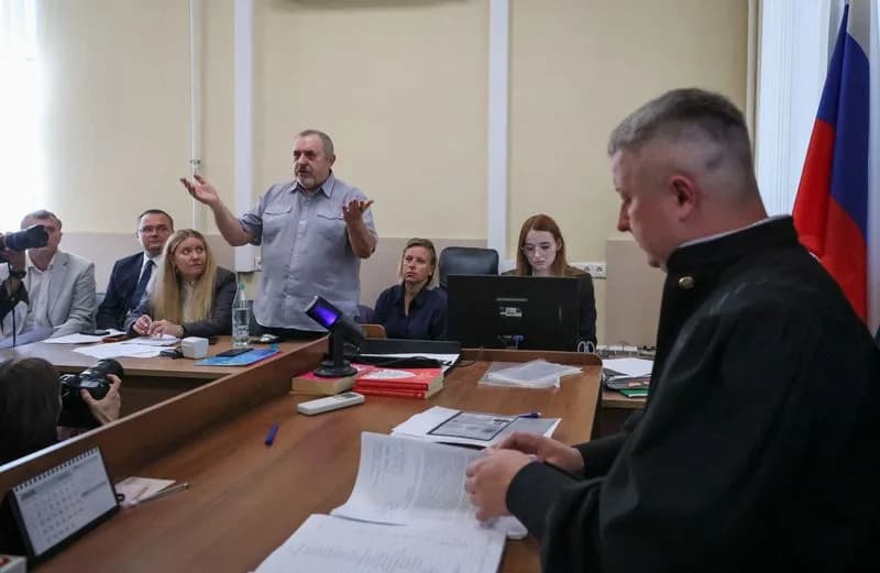 Rusija Pojačava Pritisak Na Kritičare Pred Izbore: Bloger Ilya Remeslo Pritvoren, Političar Nadeždin Kažnjen
