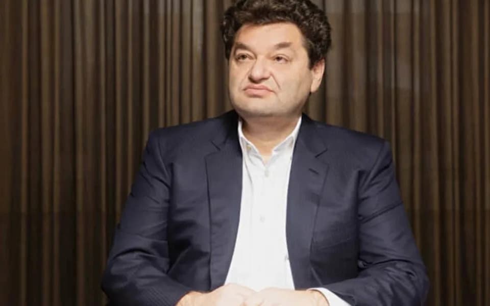 Video Snimak Pokazuje Bombaški Napad na Tajkuna u Monaku — Porodica Teško Povređena