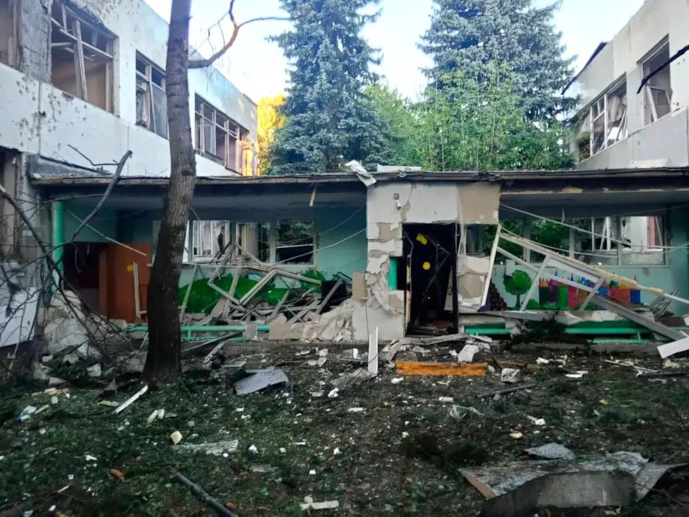 Noćni Dronski Napadi Na Ruske Regije: 8 Poginulih, Više Od 60 Ranjeno — Pogodjena Skladišta Wildberriesa