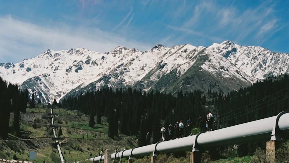Kanada Predlaže Suvereni Naftovod: 3.300 km Od Hardistyja Do Sarnije (500.000–800.000 bpd)