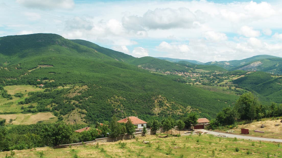 Prevare i falsifikati na Kosovu i Metohiji: Kako Srbi gube imovinu kroz lažne isprave
