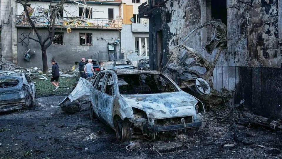 Masovni balistički udar na Ukrajinu: Kijev među glavnim metama, desetine žrtava i velika razaranja