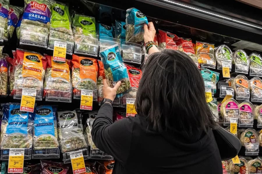 FDA: Lažno‑pozitivan uzorak, ali opoziv Taylor Farms salate ostaje — Kako bezbedno jesti salatu?