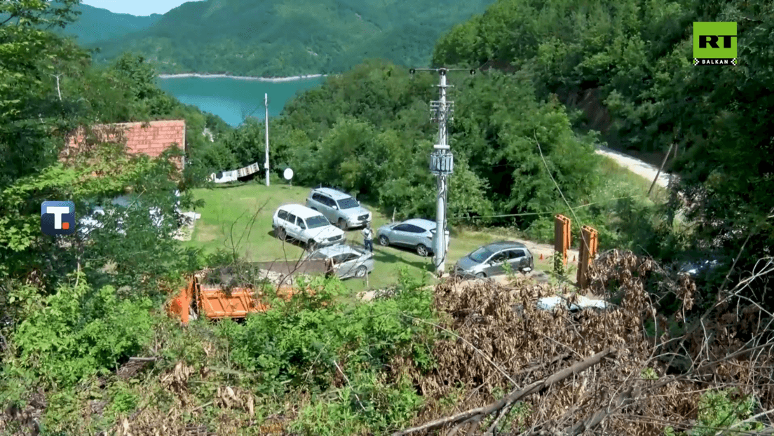 Počelo Rušenje Vikendica Na Gazivodama: Ibar‑Lepenac Izvodi Radove Uz Pomoć Policije i KFOR‑a