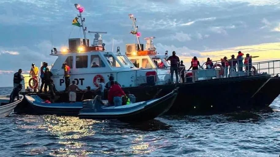 Tragedija kod Gvajane: Najmanje 41 poginulih nakon prevrtanja trajekta MV Barima