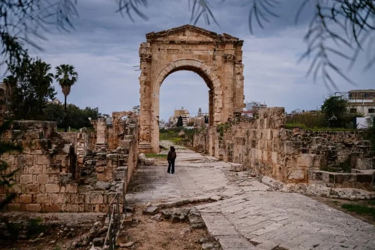 UNESCO Uvrstio Drevni Sur (Tyre) Na Listu Svetske Baštine U Opasnosti Nakon Napada