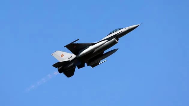 Rumunski F-16 Oborio Dron Kod Padine, Buzau — Predsednik Potvrdio
