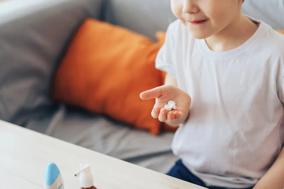Novo otkriće: Hospitalizovana deca sa teškom upalom pluća mogu bezbedno preći na oralne antibiotike