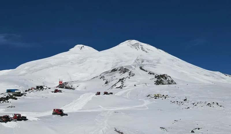 Tragedija na Elbrusu: Petorica bosanskih planinara se smatraju poginulima, dvoje spašeno