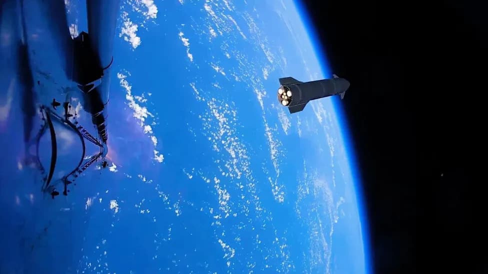 Starship u svemiru: Najimpresivniji trenuci Flight 13 — Ship mekano sleteo, raspoređeno 20 Starlink satelita (video)