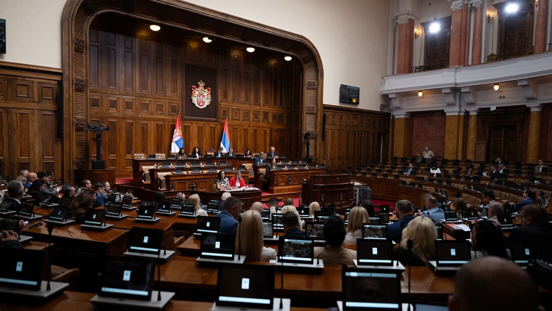 Treći dan rasprave u Skupštini: Predlog opozicije za nepoverenje vladi u fokusu