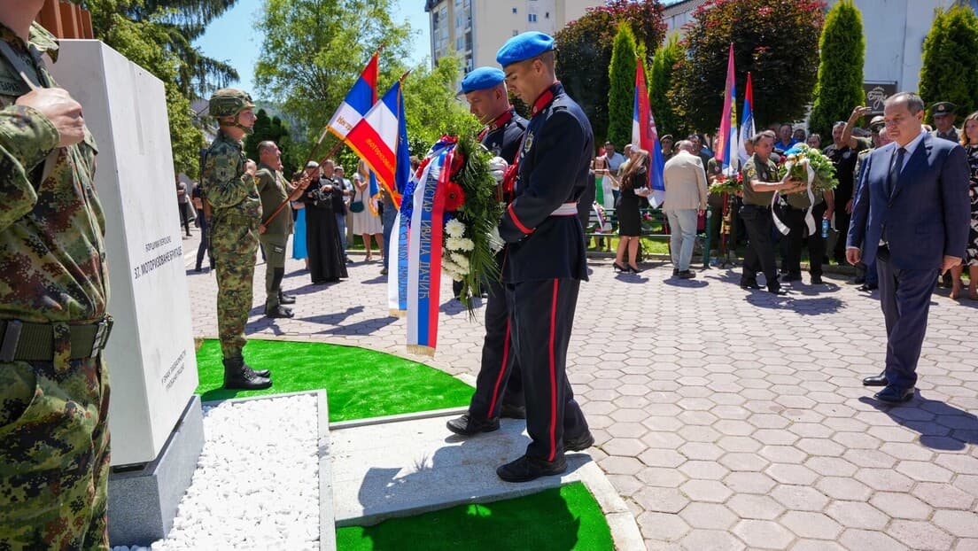 U Raškoj Otkriven Spomenik Herijama 37. Motorizovane Brigade: "Njihova Žrtva Neće Biti Zaboravljena"