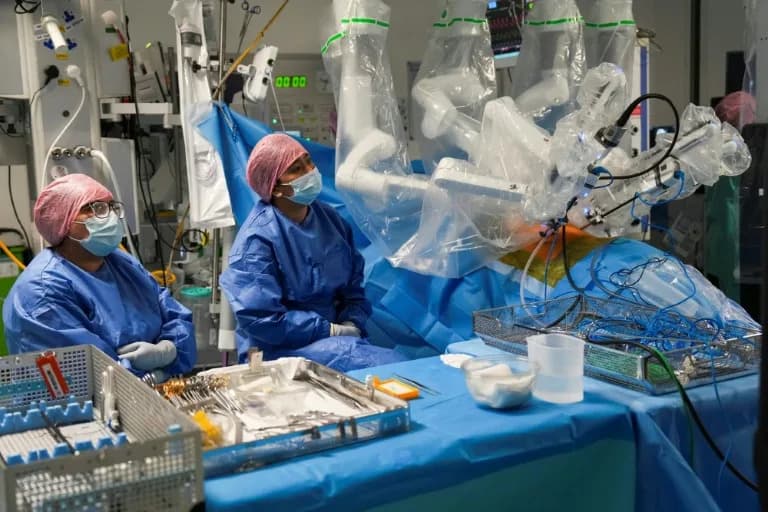 Obuka 'hirurga budućnosti' u Londonu: da Vinci 5 donosi veću preciznost i brži oporavak