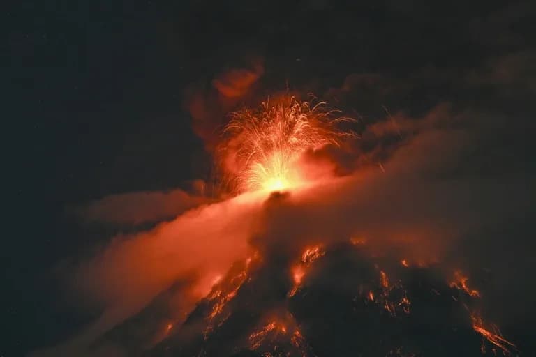 Gvatemala Proglasila Narandžasti Alarm Posle Jake Erupcije Vulcana Fuego