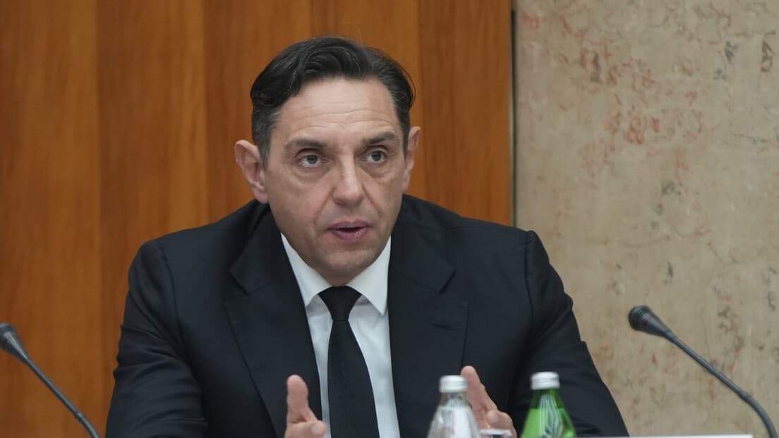 Vulin: "Neka Bog prašta Hrvatima, Srbi ne smeju" — Srbija Mora Biti Spremna Za Svaku 'Oluju'