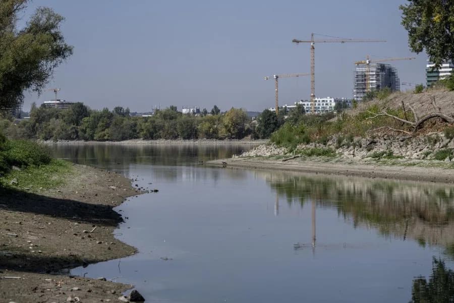 Dunav Na Rekordno Niskom Nivou: Mađarska Pred Energetskom Krizom, Dok Izranjaju Zapanjujući Nalazi