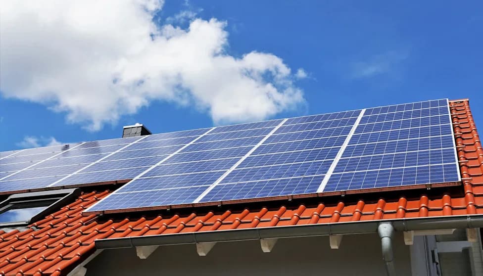 Burna Tri Meseca Za Solar: 284 Promene U Politikama U 45 Država, Washington D.C. I Portoriku (Q2 2026)