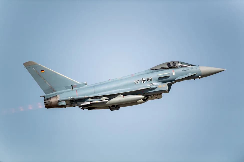 Italijanski Eurofighteri presreli i oborili strani dron iznad Latvije