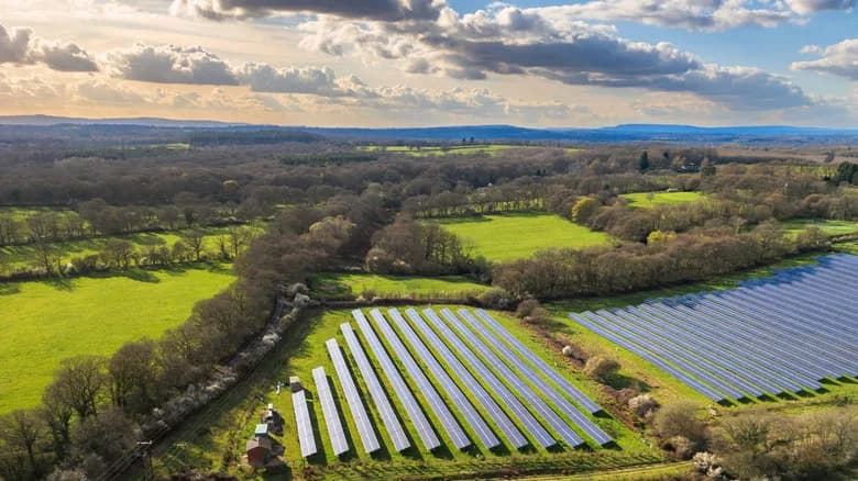 Barkham: Solarnih 43.000 Panela Koji Pomažu U Hitnom Klimatskom Planu Wokinghama