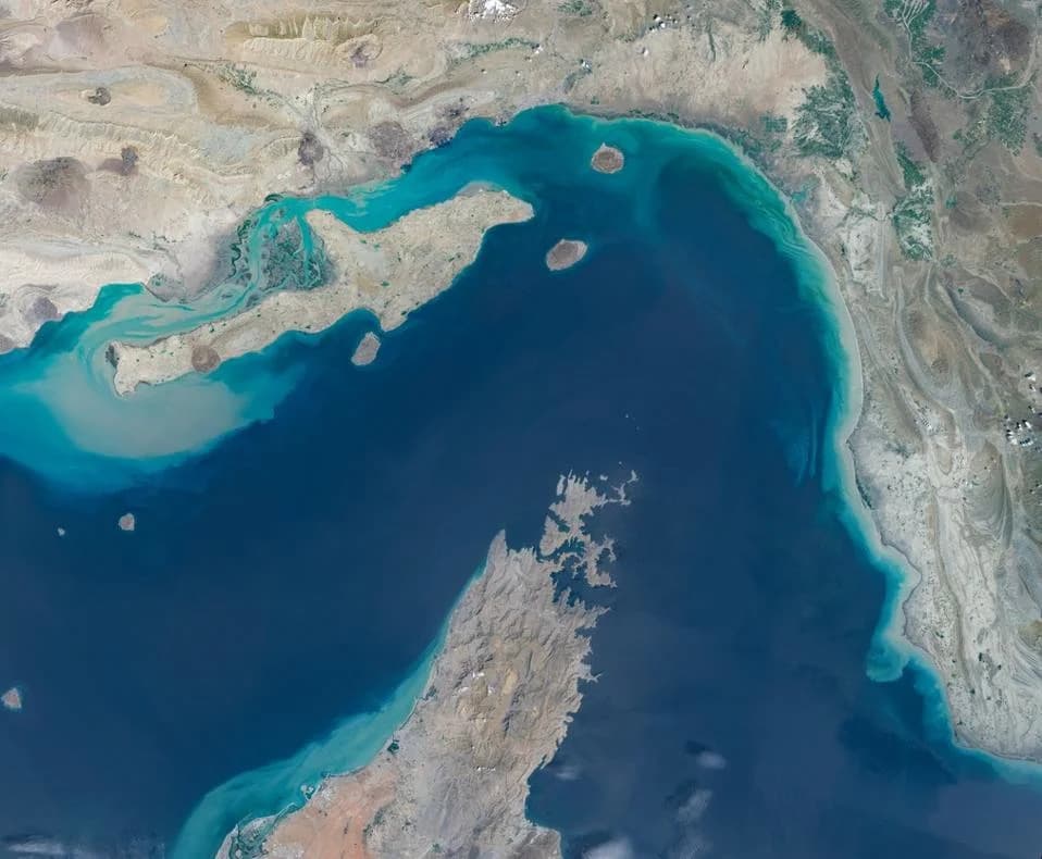 Tjesnac Hormuz: Više Od Naftnog Uskog Grla — Ranjiv Ekosistem I Globalni Rizik
