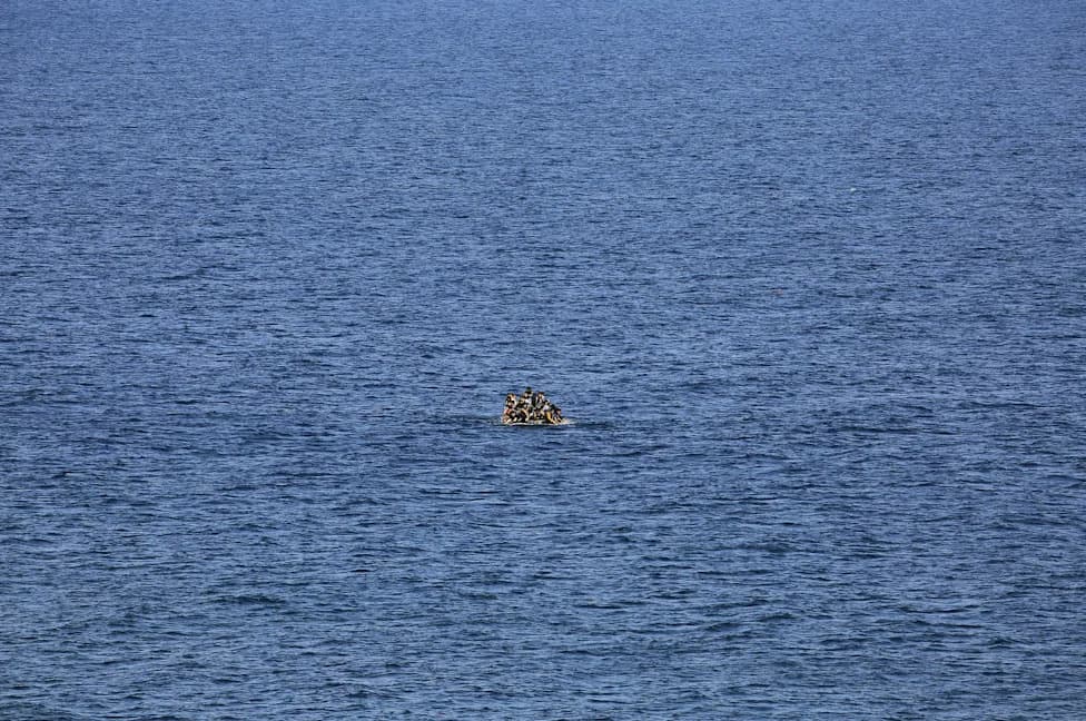 Tragedija na Sredozemlju: Najmanje 13 Tunisijaca Nestalo Nakon Potonuća Broda Ka Italiji