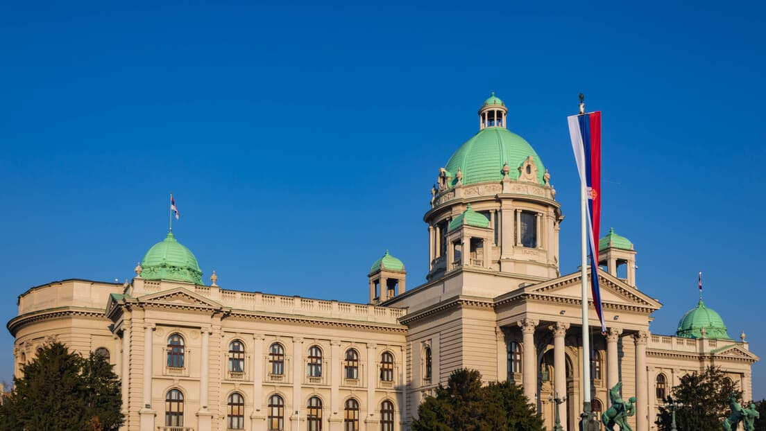 RIK Usvojio Izmene: Birači Mogu Da Biraju — Glasanje U Kabini Ili Iza Paravana