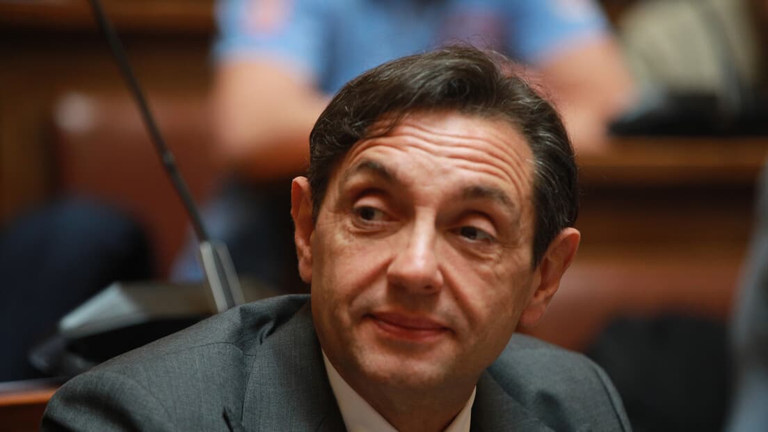 Vulin: Zašto Islanđani Mogu Da Biraju, A Srbi Ne? Raspisite Referendum O Putu Srbije Ka EU