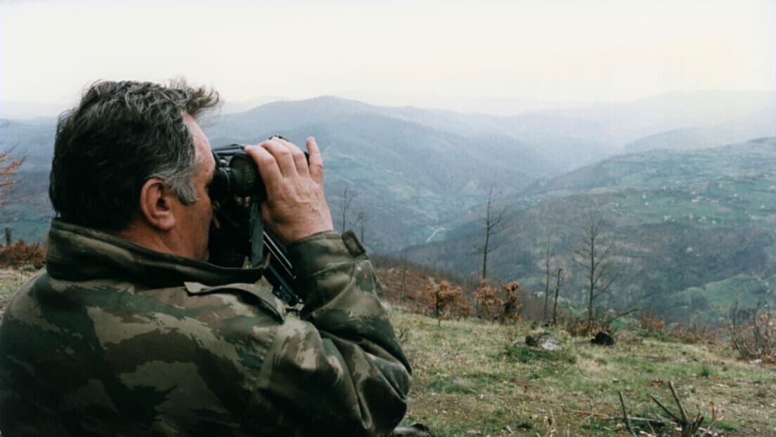 Štrbac: Mladić je bio „oficir i džentlmen“ — sećanja, osamstrano pismo i kritika Haškog suda