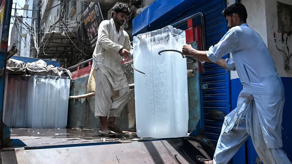 U zoru po led: Nasirabad se bori sa vrućinom do 50°C