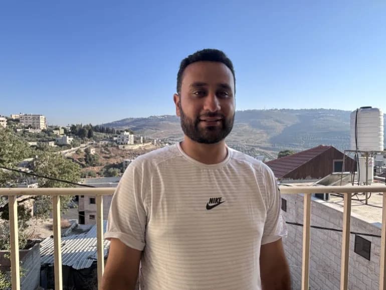 Palestinski seljaci ponovo obnavljaju staklenike koje ruše naseljenici u Burinu