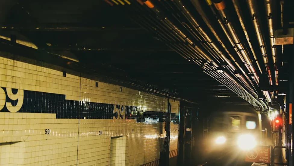Njujork Planira Da Hvata Toplotu Iz Metroa i Greje Javne Zgrade — Prvi Takav Pokušaj U SAD