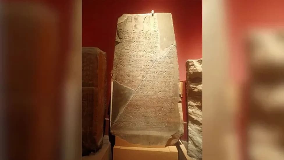 Muzej Egipta Završio Restauraciju Stele Ramzesa II — Artefakt Sad U Novom Postamentu
