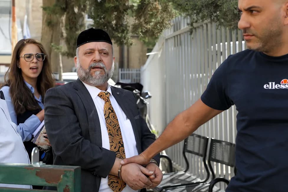 Rabinu u Jerusalimu 18 godina zatvora zbog „silovanja kroz obmanu“ — intimni odnosi prikrivani kao „duhovne korekcije“