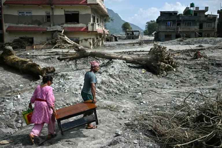Nepal Traži Preživele Dve Nedelje Nakon Razornog Kolapsa Glečera