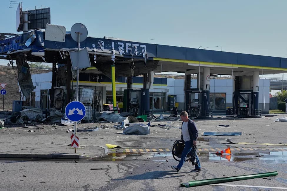 Ruski dronovi gađali benzinske pumpe u Kijevu — cilj: uznemiravanje civila