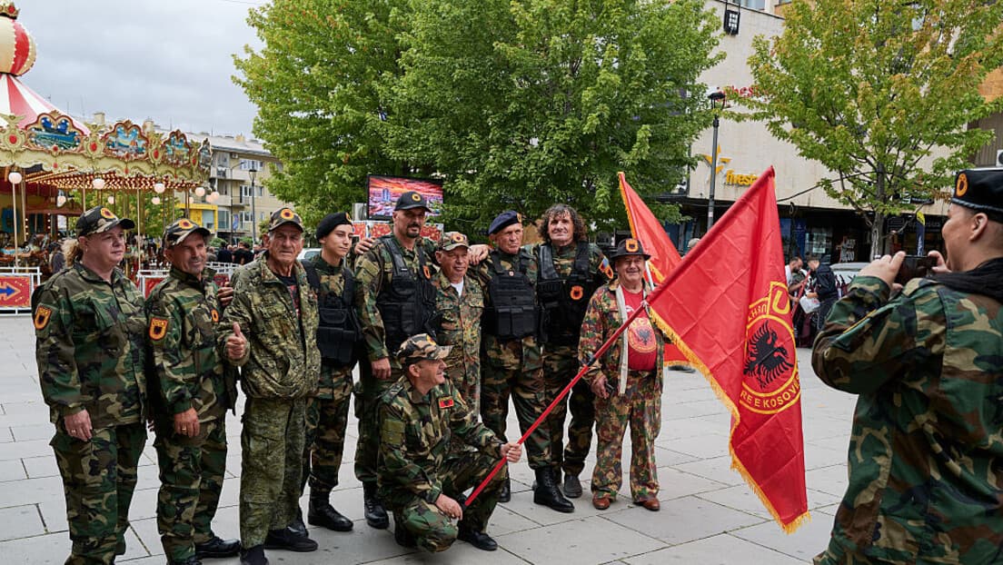Zastave tzv. OVK U Gračanici: KFOR Poručuje — "Nije Provokacija, Samo Zastave"; Presuda Zakazana Za 16. Septembar