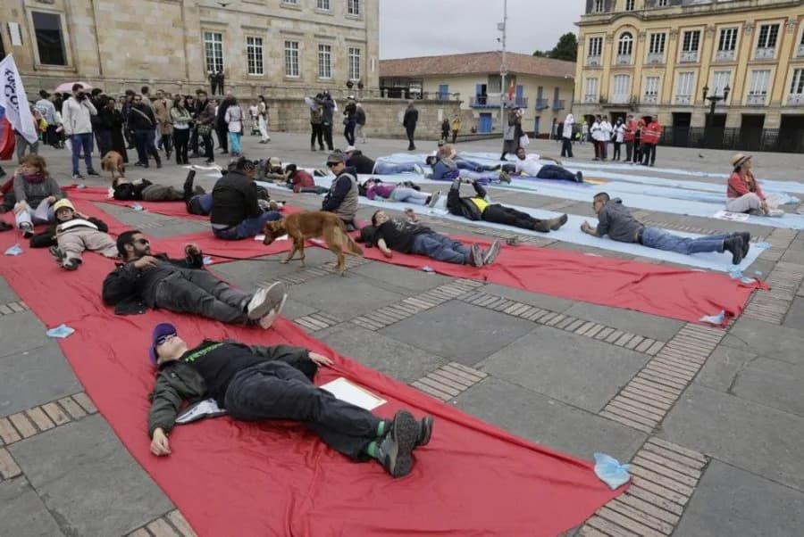 Kolumbija Uvodi Policijske Intervencije Na Javne Univerzitete Nakon Nasilnih Protesta