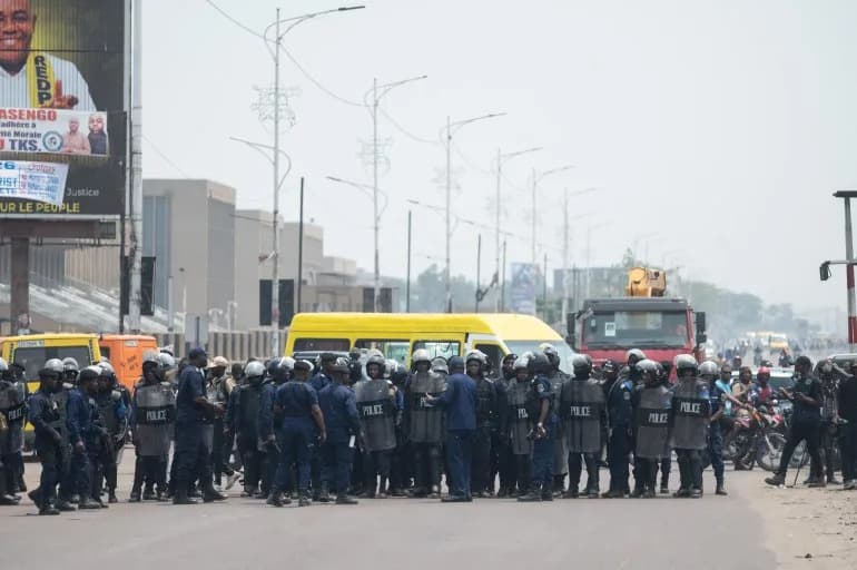 Protesti u DR Kongu: Suzavac i Hapšenja Dok Opozicija Oštro Protivi Izmenama Ustava
