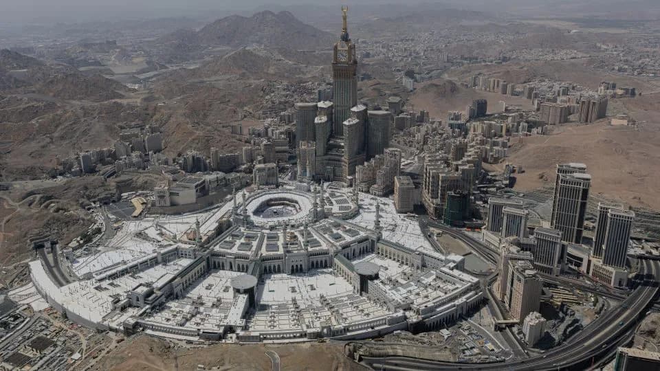 Saudijska Arabija Oborila Dron Hutija Blizu Meke — Eskalacija, Osude I Poremećaji U Izvozu Naftе
