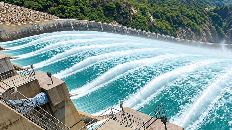 Ogromni 'Stojeći Talas' Na Brani Tarbela: Impresivan Snimak I Tehnički Podaci